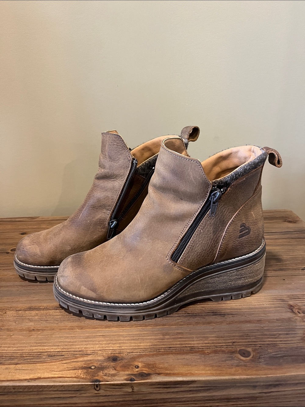 Women’s Brown Leather Zip Ankle Boots, Size 8